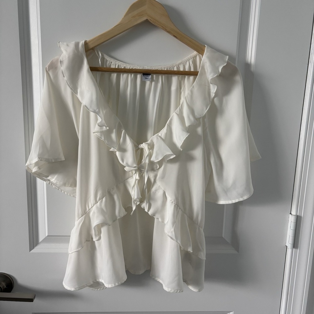 Old Navy | White Ruffle Toe Front Blouse Size L Boho EUC